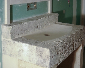 Lavabo pierre et béton vaucluse genevois haute-savoie avignon carpentras ventoux luberon pose de carrelages et réalisations atypiques rodolphe ducept artisan carreleur artisanat d'art LMD travaux lavabo évier pierre maçonné fait main rénovation architecture d'intérieur salle de bain