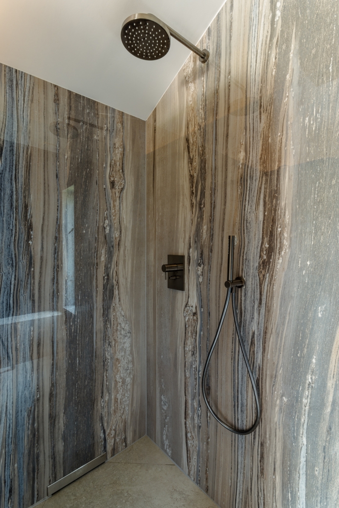 @GLEMET_09_2134 salle de bain robinetterie encastrée éco-responsable vaucluse annemasse luberon haute-savoie annecy carrelage carrelage carreleur lmd travaux rodolphe ducept