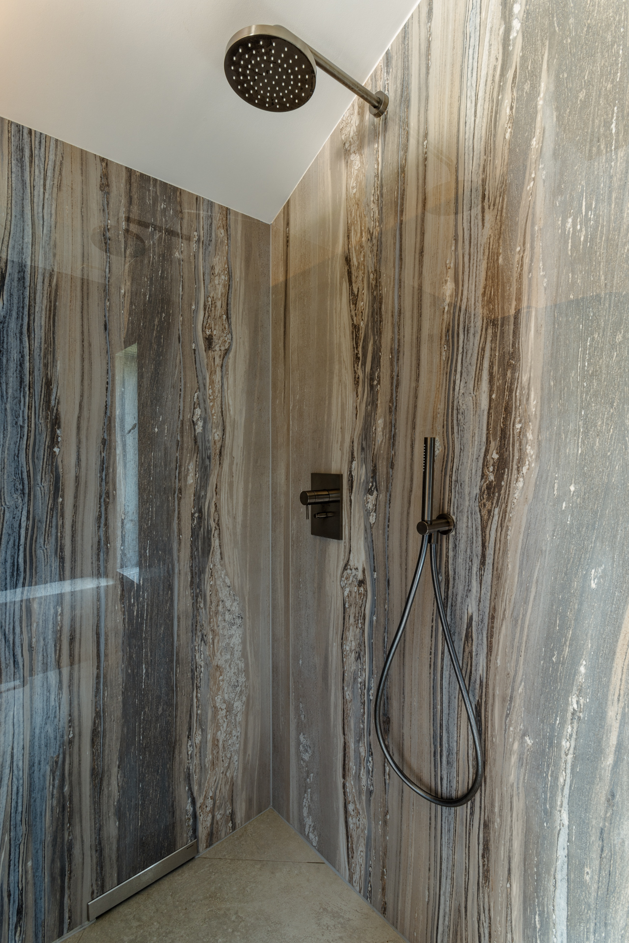 salle de bain robinetterie encastrée éco-responsable vaucluse annemasse luberon haute-savoie annecy carrelage carrelage carreleur lmd travaux rodolphe ducept