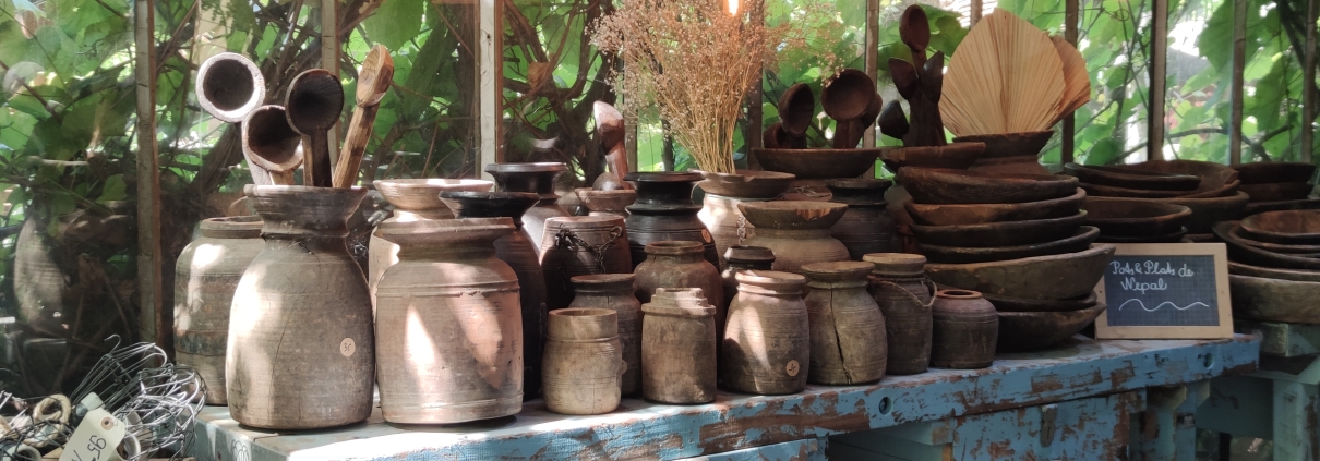 Meubles sur mesure Isle sur la sorgue Annemasse Haute Savoie Luberon Vaucluse Apt Gordes Roussillon Brocante Seconde main Déco éco-responsable Déco colorée La Maison Ducept